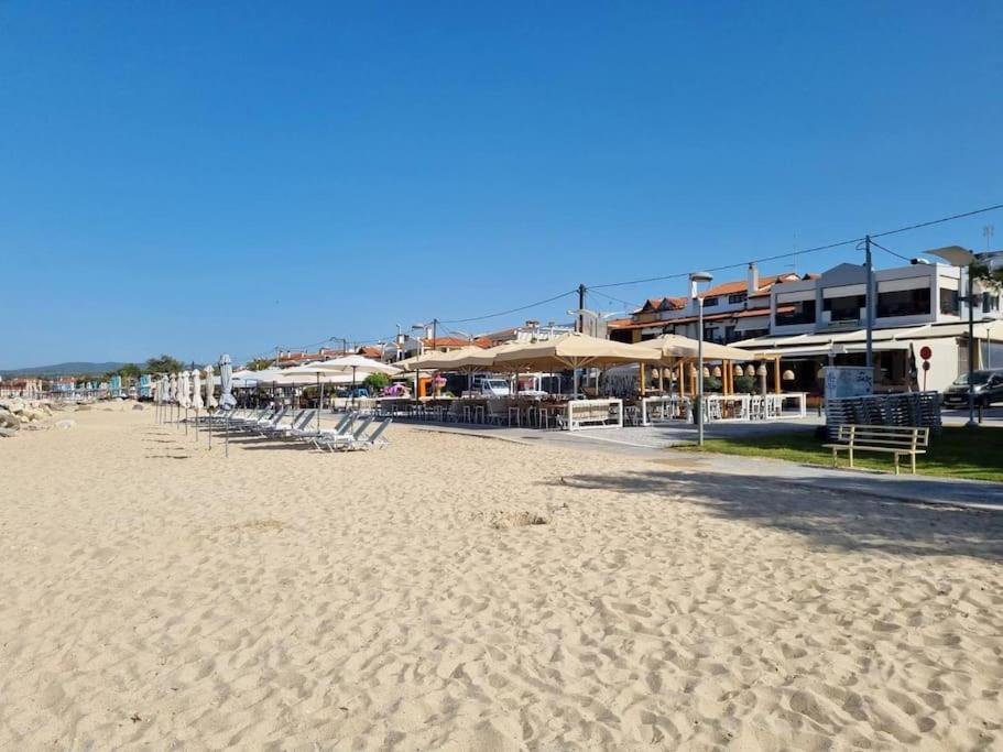 Our Home-Fully Renovated Apartments And Studios By The Sea Нікіті Екстер'єр фото