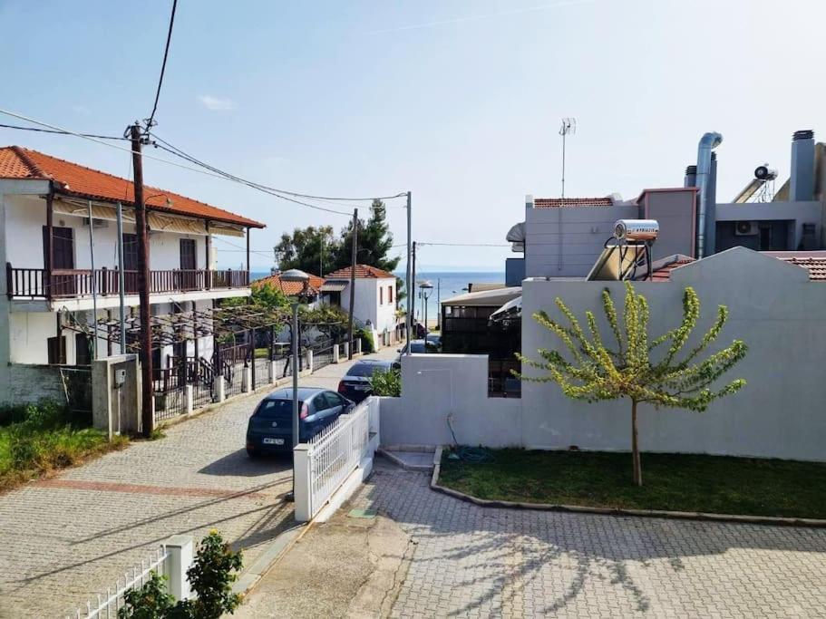 Our Home-Fully Renovated Apartments And Studios By The Sea Нікіті Екстер'єр фото