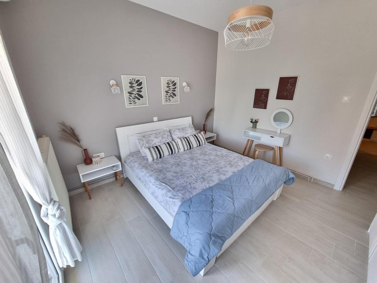 Our Home-Fully Renovated Apartments And Studios By The Sea Нікіті Екстер'єр фото